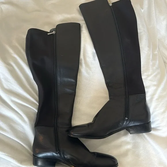 Boots - Picture 5 of 11